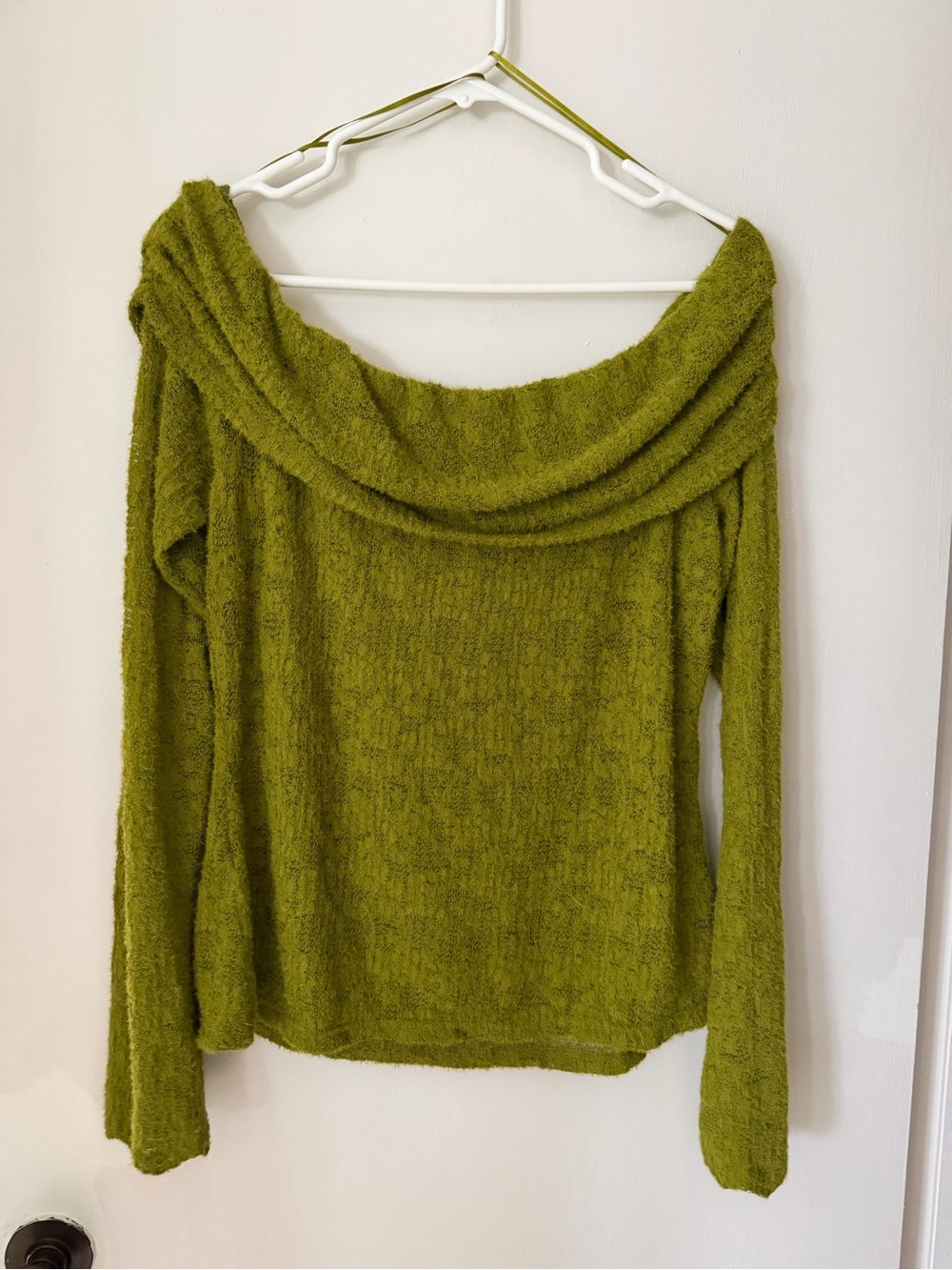Kimchi Blue Lily Off-Shoulder Top XL Green Olive NWT - Picture 6 of 6